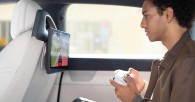 World’s First Car That Allows To Play PlayStation Games Via PS Remote Play