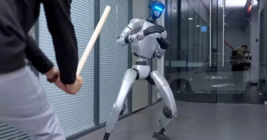 Unitree G1 Robot-Fighter Hits Engineer During Testing