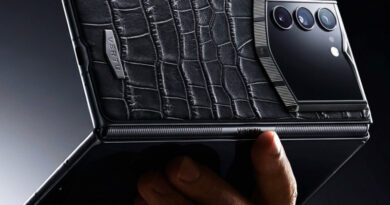 Vertu Unveils Folding AlphaFold Priced From $6,880