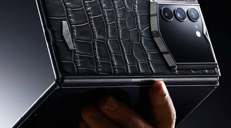 Vertu Unveils Folding AlphaFold Priced From $6,880