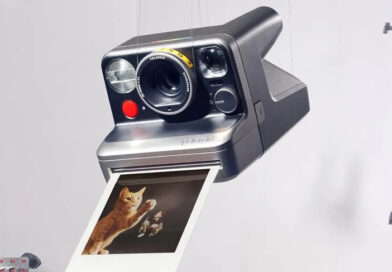 Polaroid Unveils Rretro Instant Camera With Unique Analog Effects