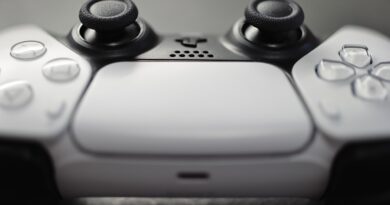 Apple May Enter The iPhone Game Controller Market